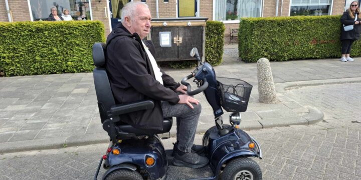 Bekijk deze afbeelding van het nieuws weer Scootmobiel uitgeleend en  op Minima voor elkaar Gouda